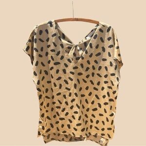 Caramela Tan and Black Blouse NWOT